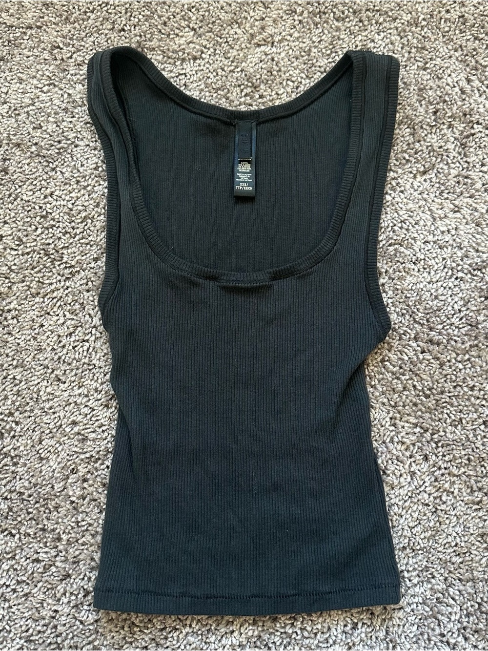 SKIMS Black Ribbed Scoop Tank